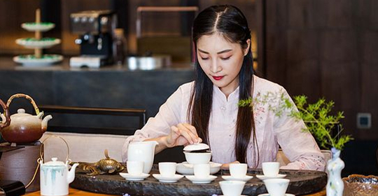 2017年首页改版-芊雅企服